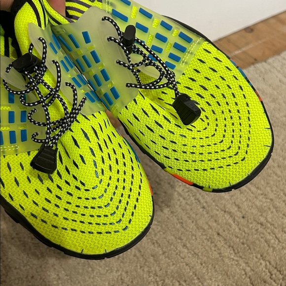 Water Shoes Sneakers W’s sz 9.5 (Euro 40) M’s sz 7.5 Quick Dry Workout NEW Neon - Picture 3 of 5